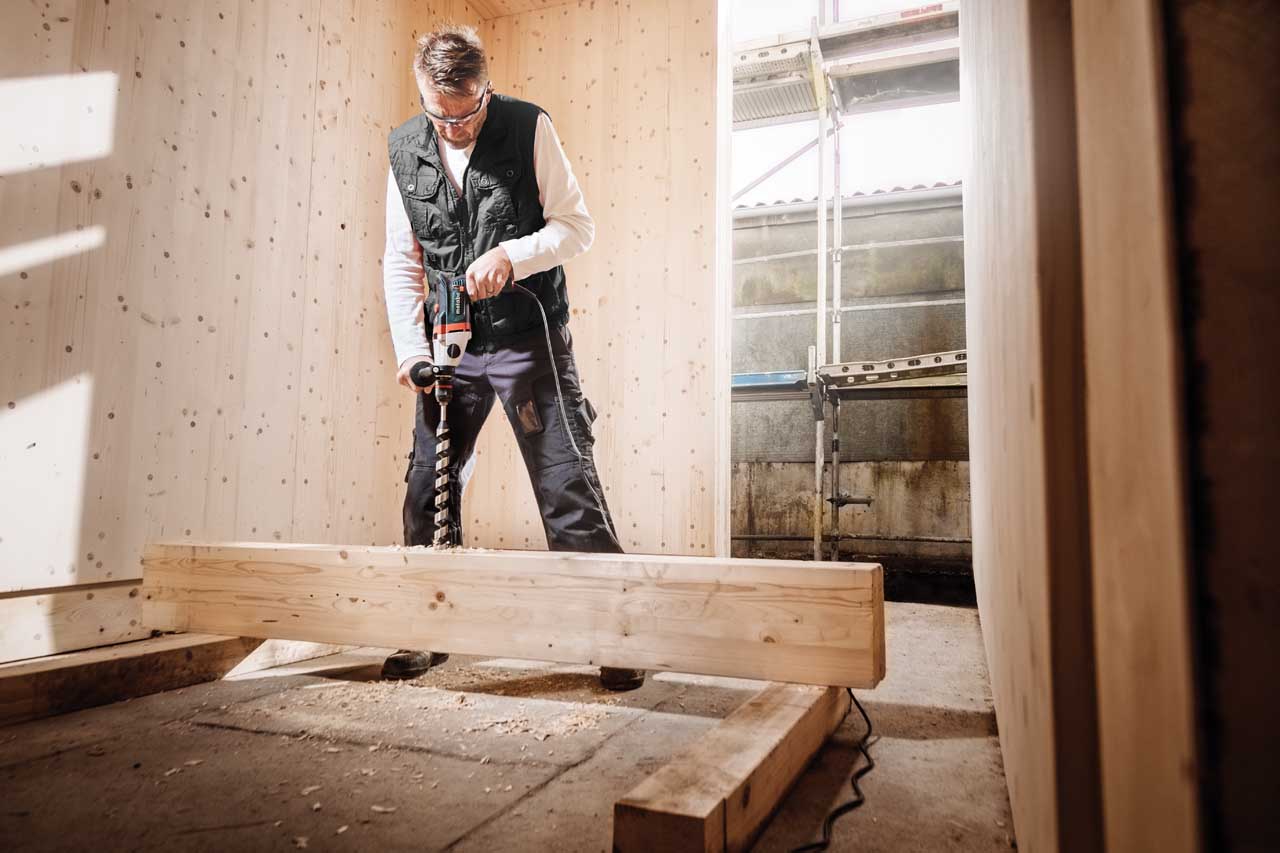 "BUŠILICA SBEV 1100-2 S VIBRACIJSKA ELEKTRONIK (110-120 V / 50 - 60 HZ);"