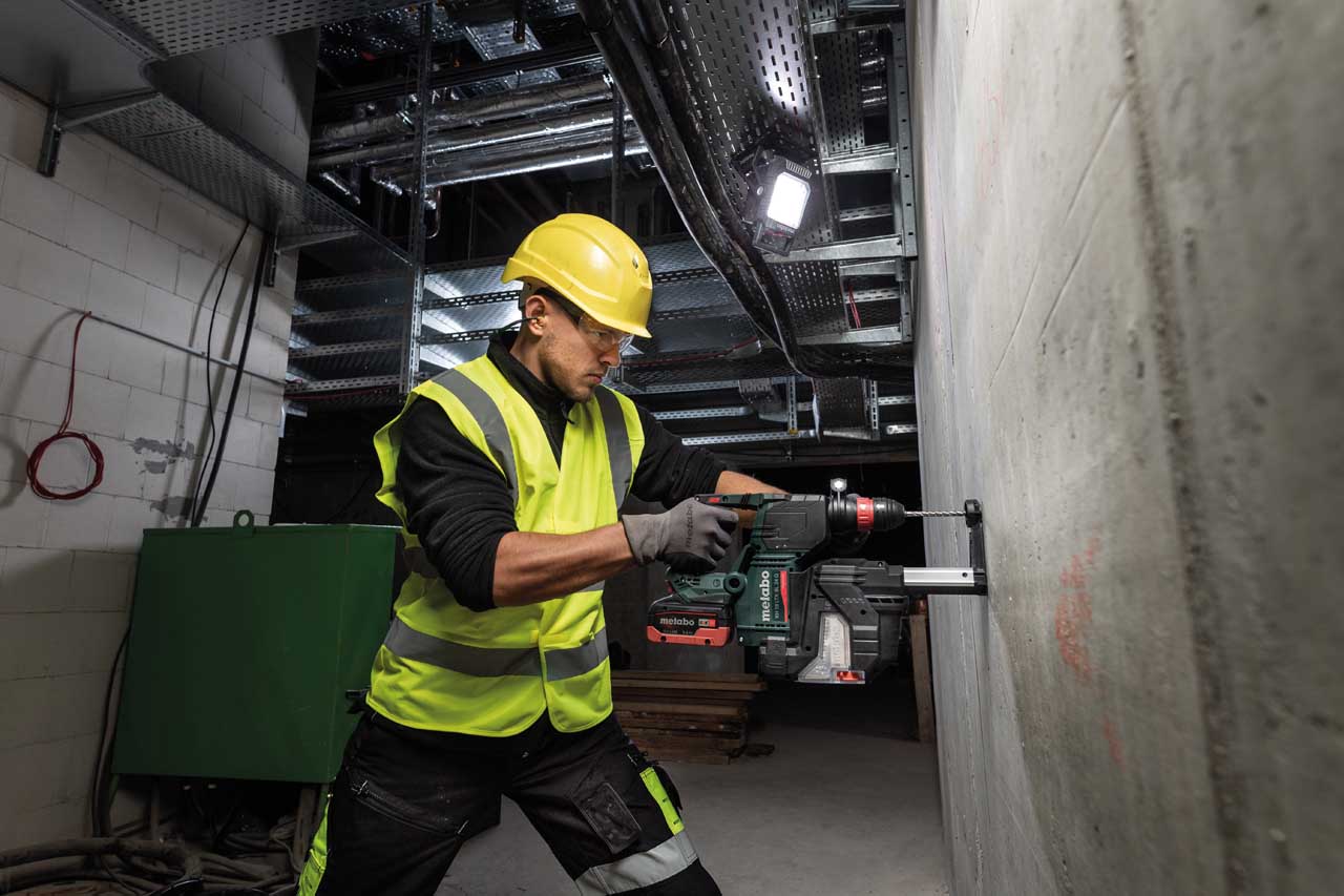 ČEKIĆ BUŠEČI AKU KH 18 LTX BL 24 Q (bez baterija) NEW