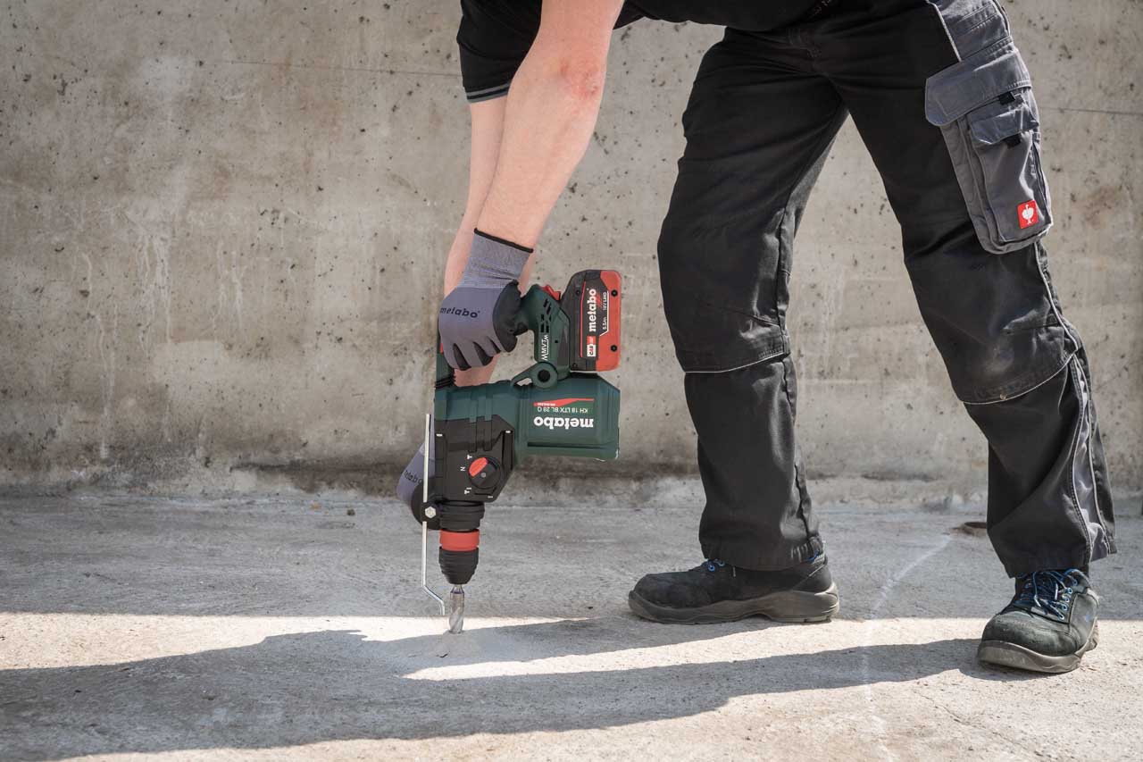 ČEKIĆ BUŠEČI AKU KH 18 LTX BL 28 Q Set ISA (ISA, 2x LiHD 5,5Ah, ASC 145)