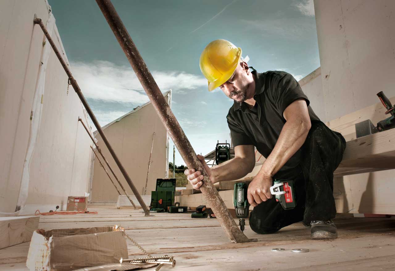 MET6.02205.840 ODVIJAČ UDARNI AKU SSW 18 LTX 400 BL (bez baterija) metaloc