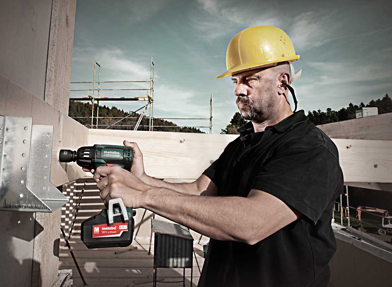 MET6.02205.840 ODVIJAČ UDARNI AKU SSW 18 LTX 400 BL (bez baterija) metaloc