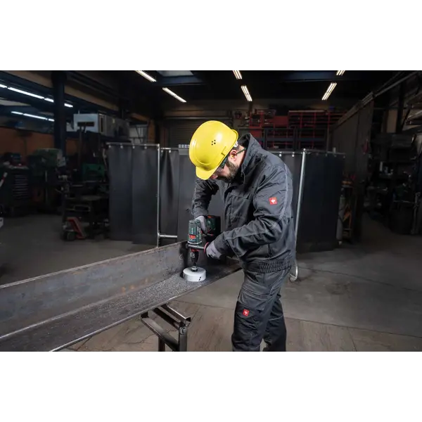 "BUŠILICA-ODVIJAČ AKU BS 18 LTX-3 BL QI METAL 18V 2X5,5AH LIHD; PUNJAČ ASC 145"