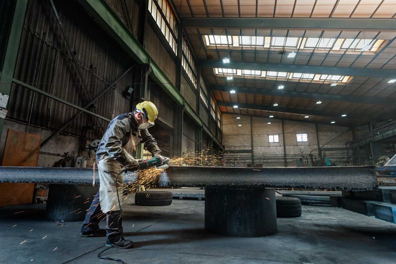 BRUSILICA WE24-230 MVT KUTNA 230mm 2400W