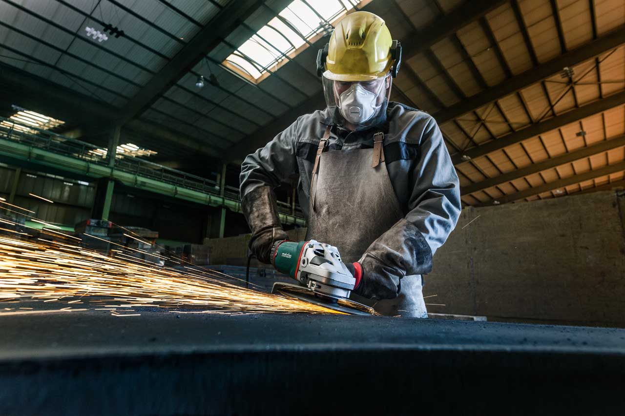 BRUSILICA WE24-230 MVT KUTNA 230mm 2400W