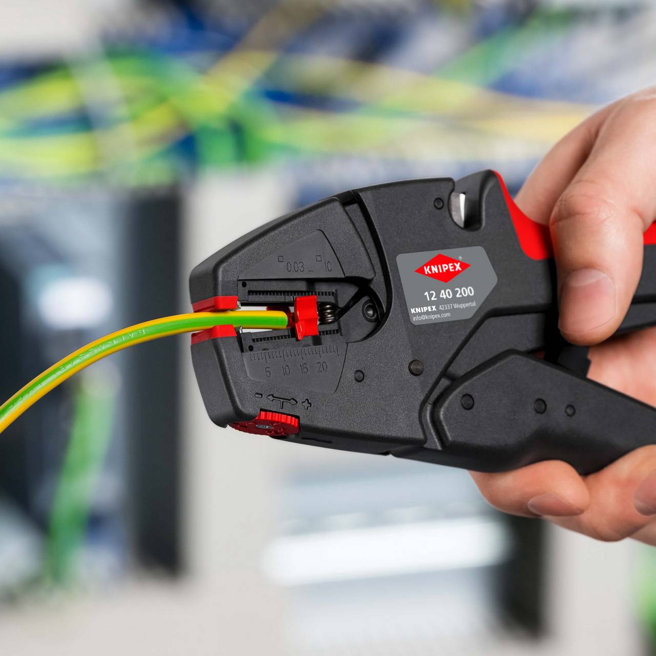 Kliješta za skidanje izolacije i alati za skidanje plašta