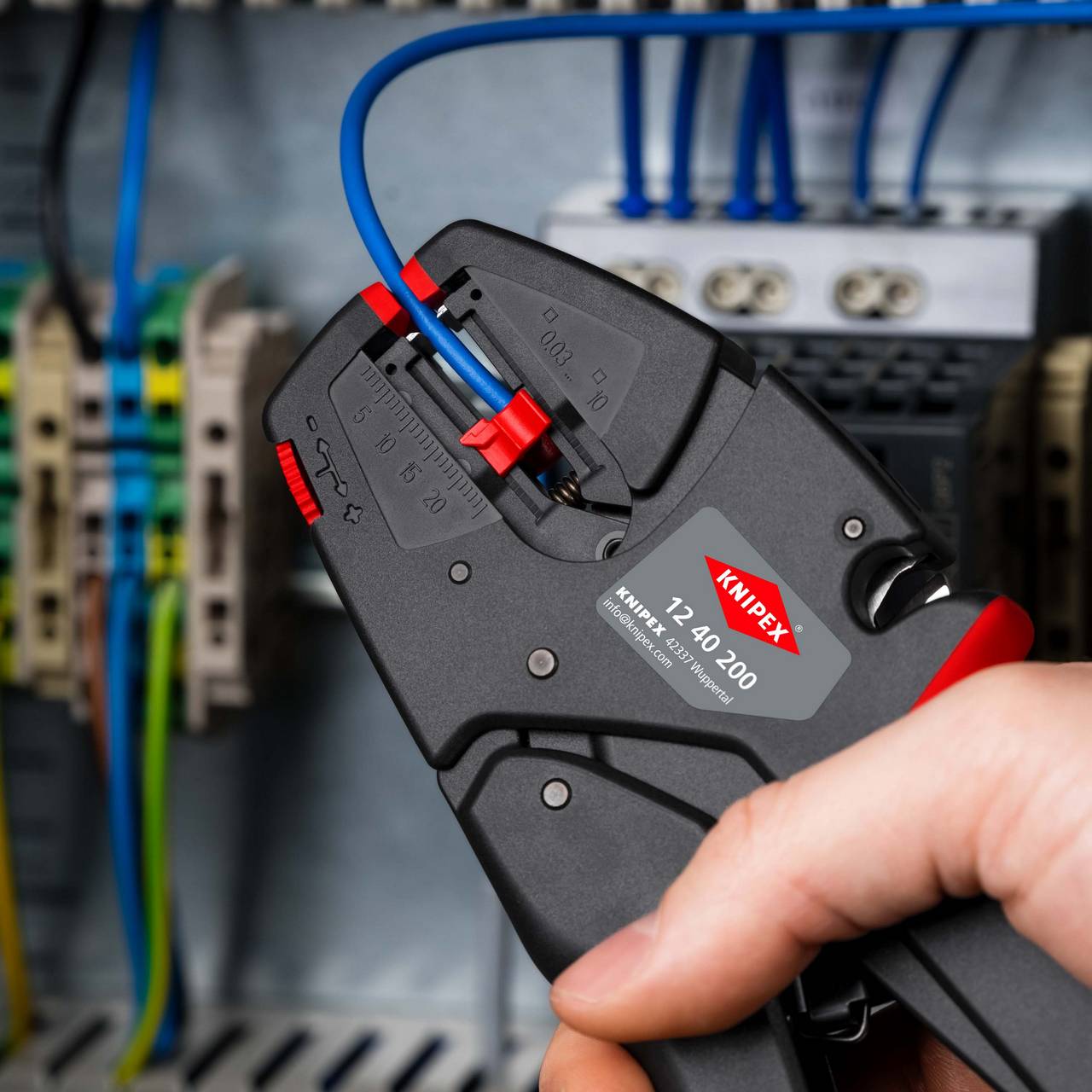 Kliješta za skidanje izolacije i alati za skidanje plašta