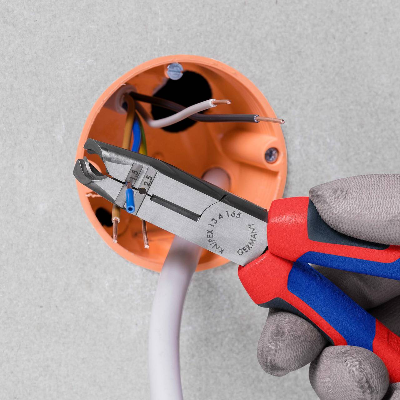 Kliješta za skidanje izolacije i alati za skidanje plašta