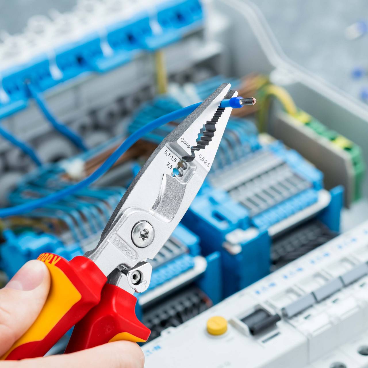 Kliješta za skidanje izolacije i alati za skidanje plašta