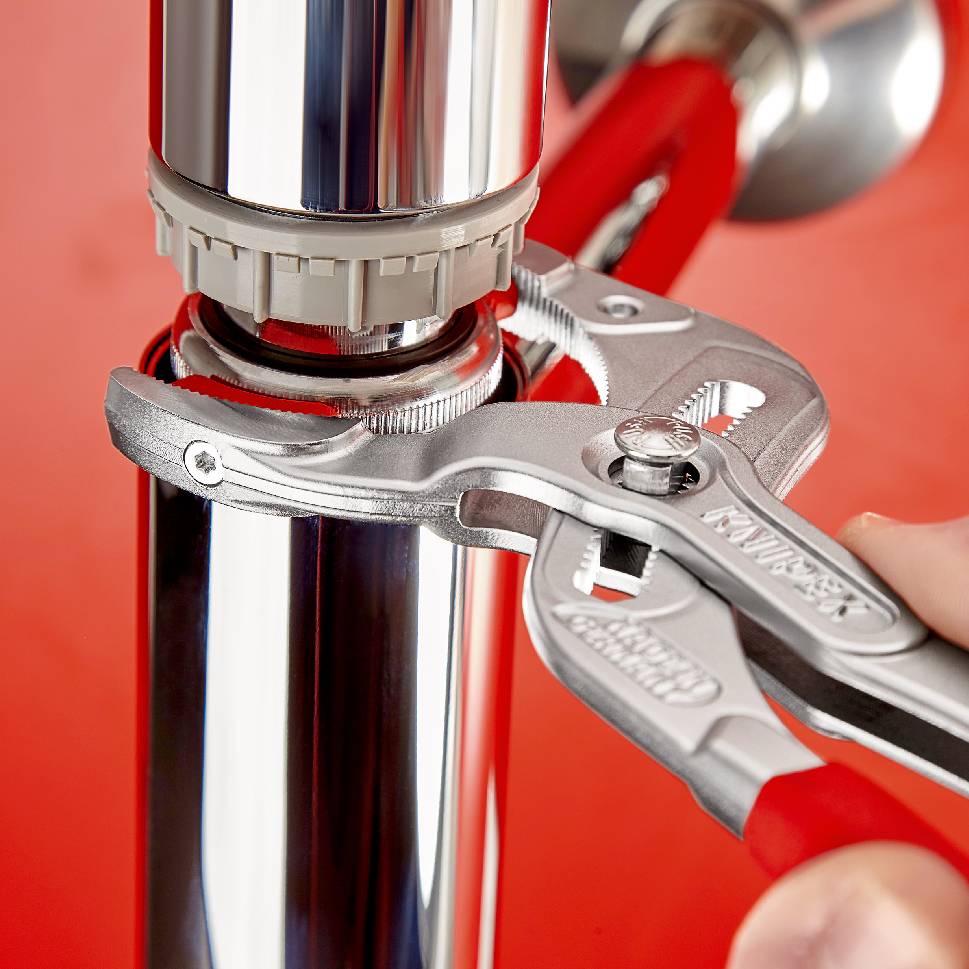 Ključevi za cijevi i kliješta za vodoinstalatere