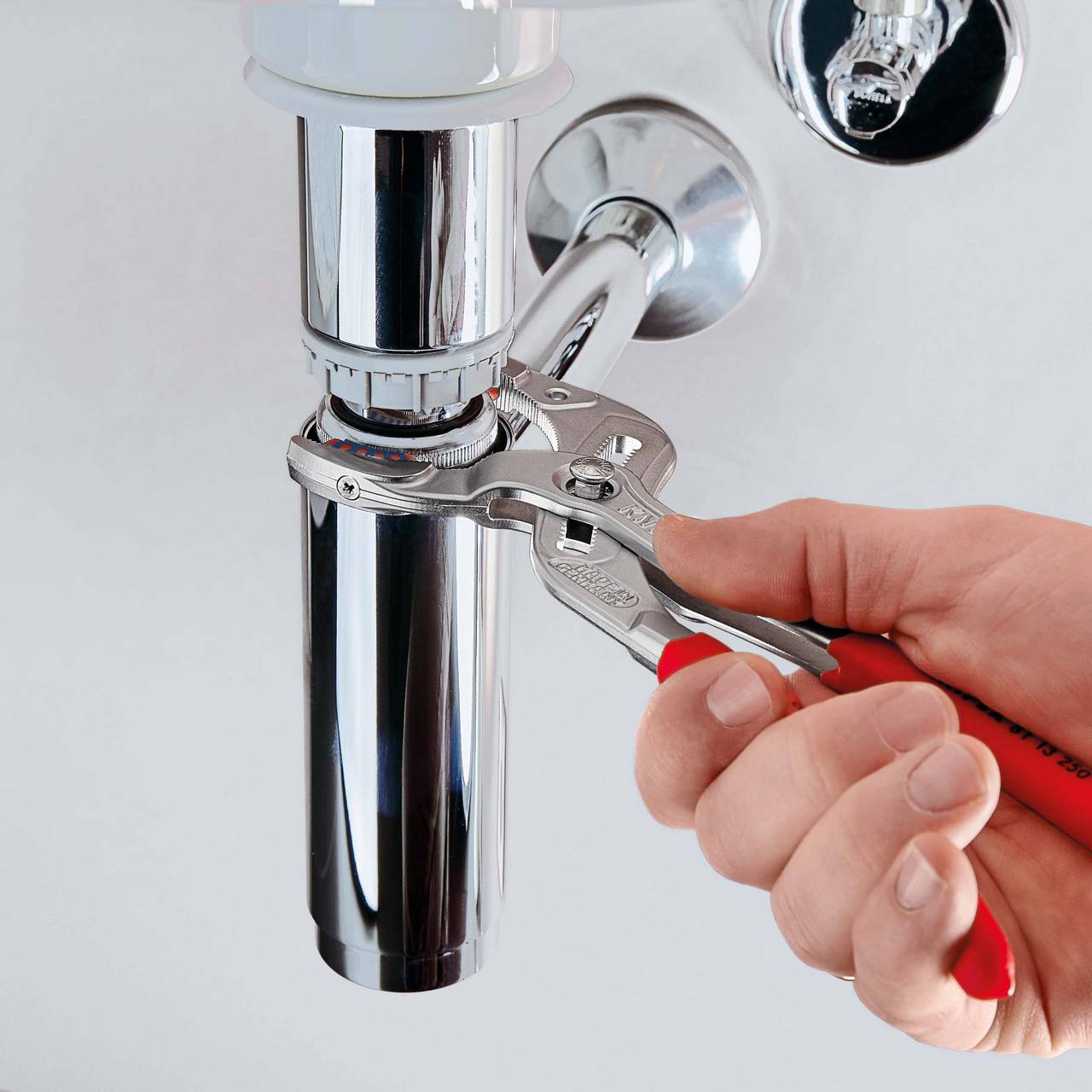 Ključevi za cijevi i kliješta za vodoinstalatere