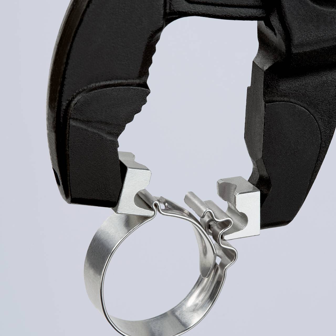 Ključevi za cijevi i kliješta za vodoinstalatere