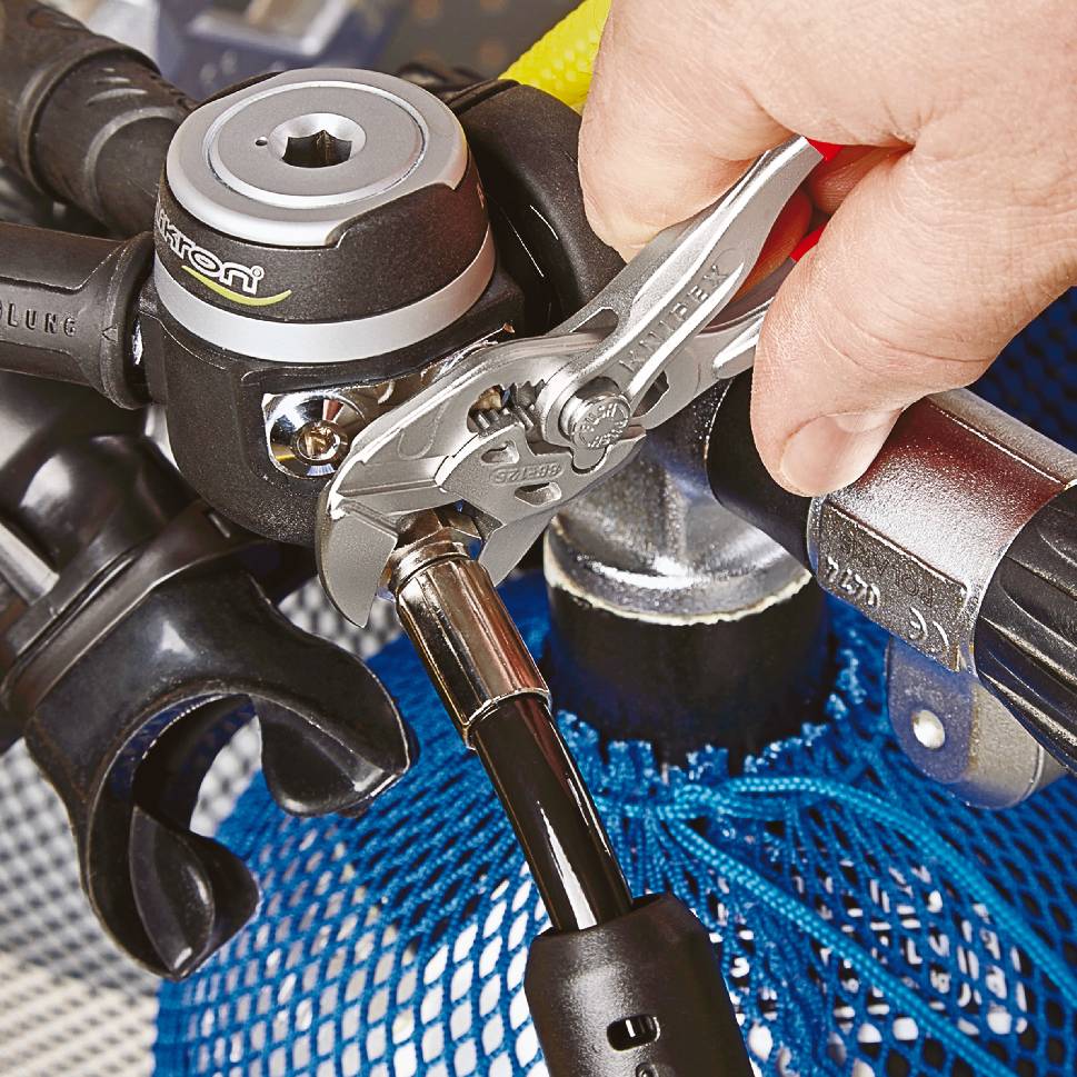 Ključevi za cijevi i kliješta za vodoinstalatere