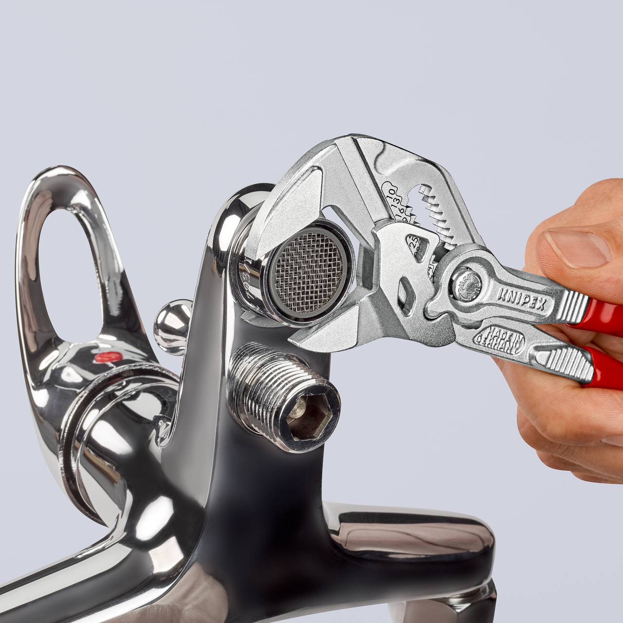 Ključevi za cijevi i kliješta za vodoinstalatere