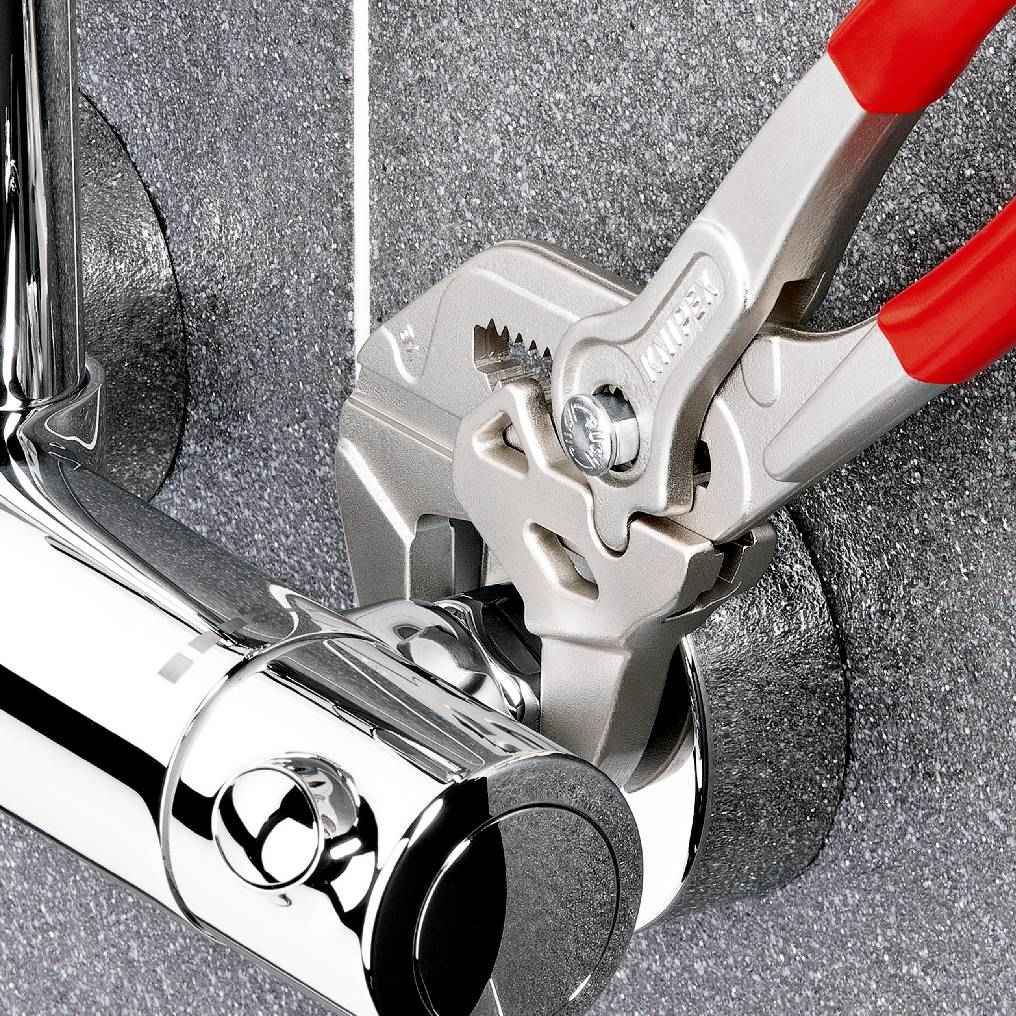 Ključevi za cijevi i kliješta za vodoinstalatere