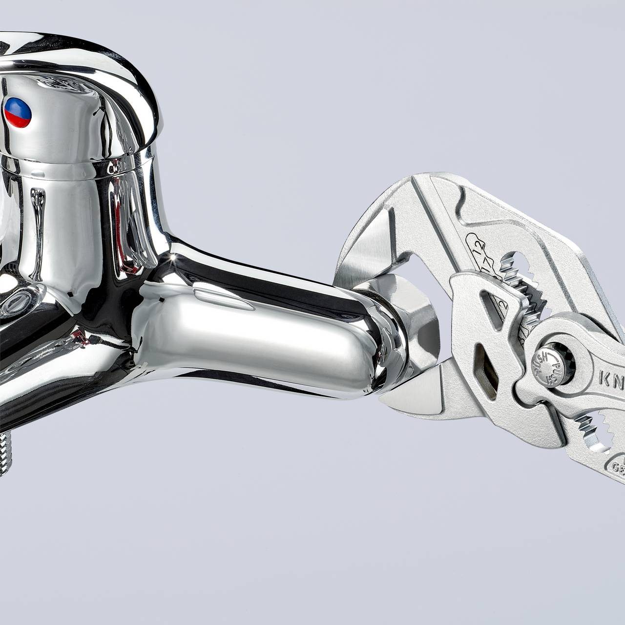 Ključevi za cijevi i kliješta za vodoinstalatere