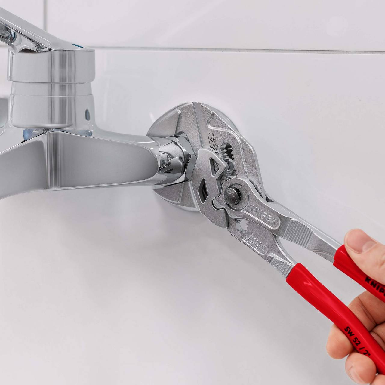 Ključevi za cijevi i kliješta za vodoinstalatere