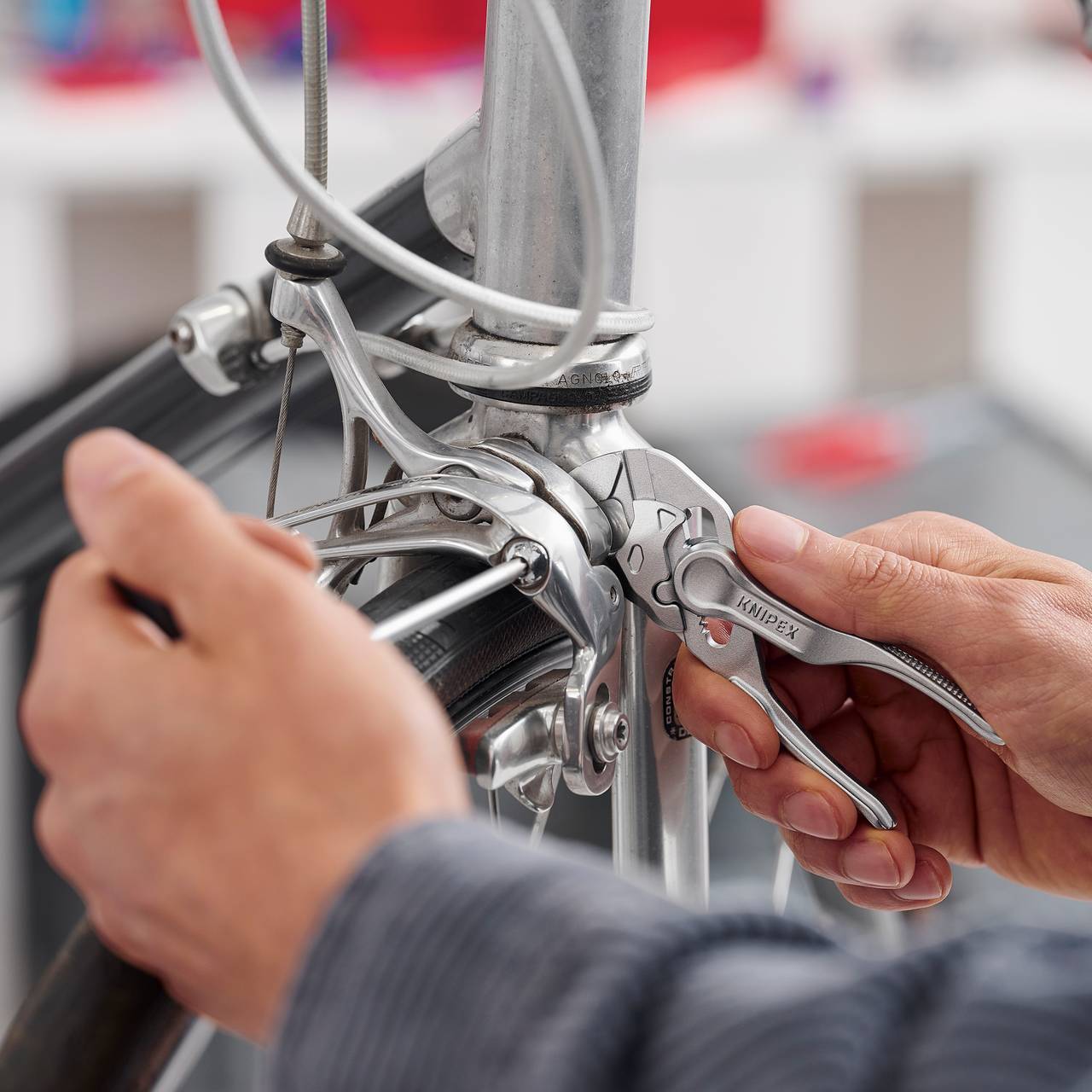 Ključevi za cijevi i kliješta za vodoinstalatere