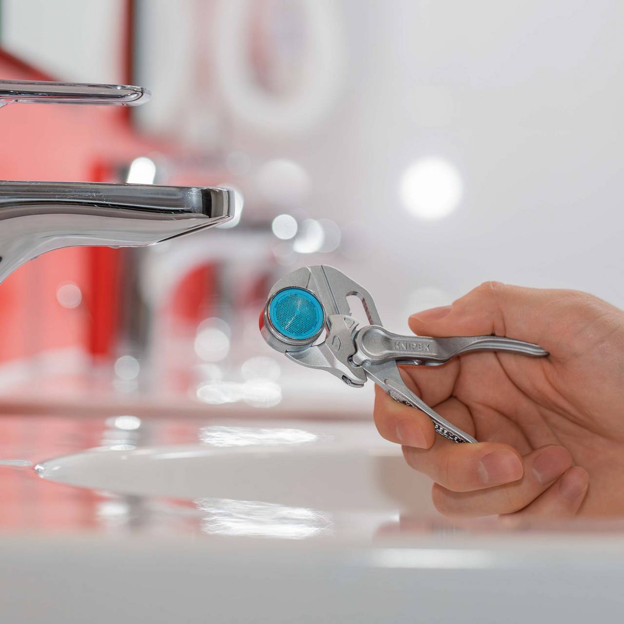 Ključevi za cijevi i kliješta za vodoinstalatere