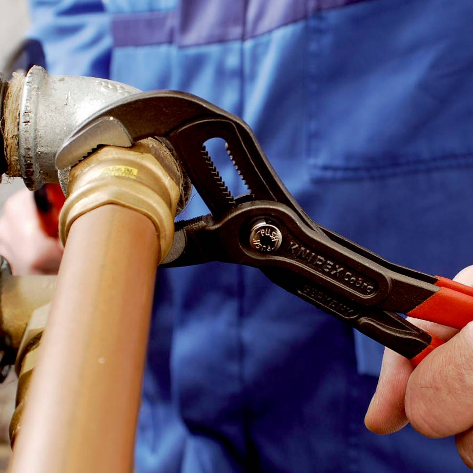 Ključevi za cijevi i kliješta za vodoinstalatere