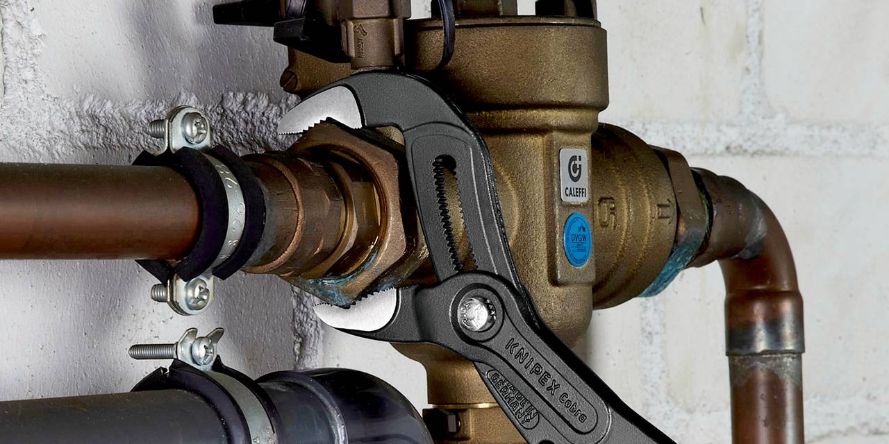 Ključevi za cijevi i kliješta za vodoinstalatere