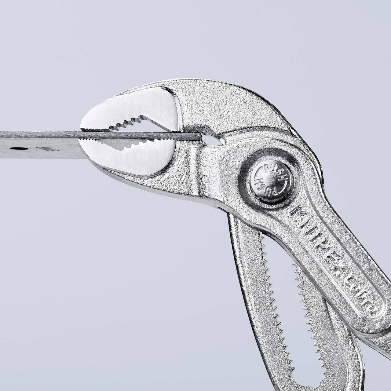 Ključevi za cijevi i kliješta za vodoinstalatere