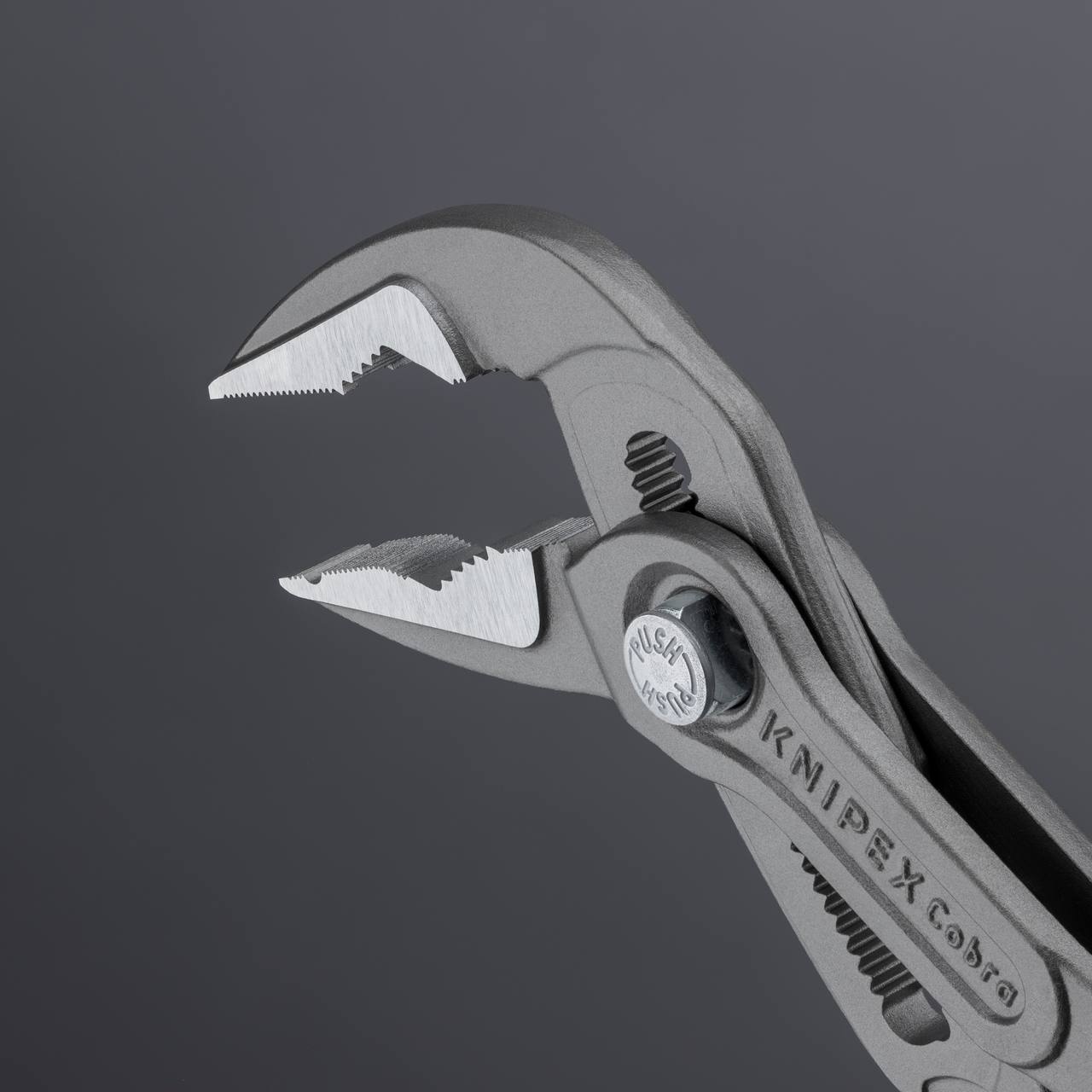 Ključevi za cijevi i kliješta za vodoinstalatere