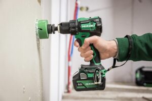 BUŠILICA-ODVIJAČ AKU DS18DE