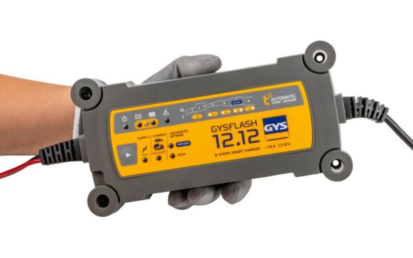 PUNJAČ AKUMULATORA KONSTANTNO NAPAJANJE GYSFLASH 12.12, 12V / 330Ah