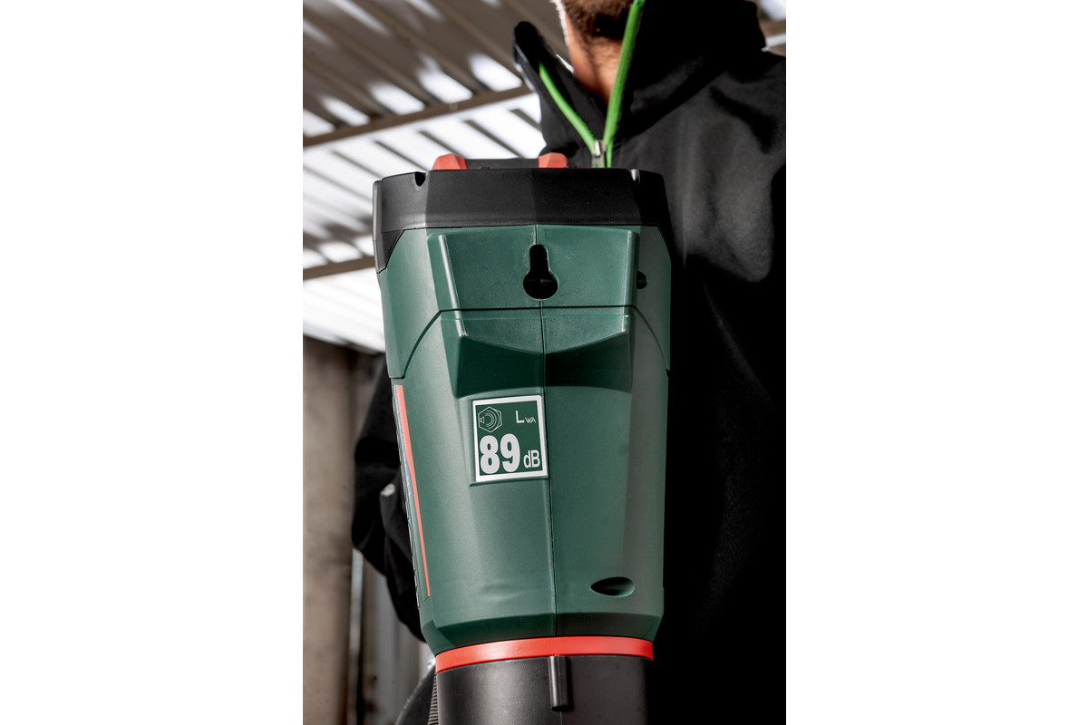 LB 18 LTX BL