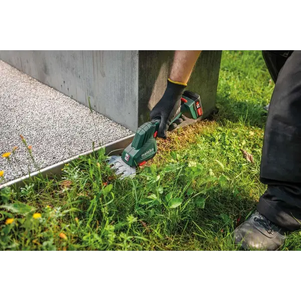 ŠKARE AKUMULATORSKE ZA GRMLJE I TRAVU POWERMAXX SGS 12 Q