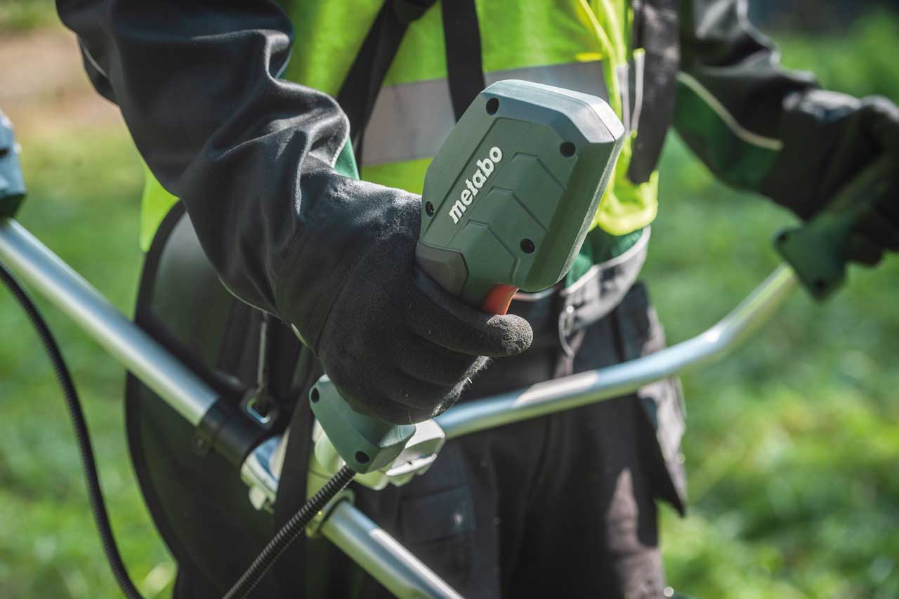 TRIMER DVORUČNI AKU  FSB 36-18 LTX BL 40 ( bez baterija )